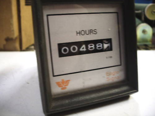 EAGLE SIGNAL HK410A6 3F85 HOUR METER 6 DIGIT QUANTITY!! WOW!!