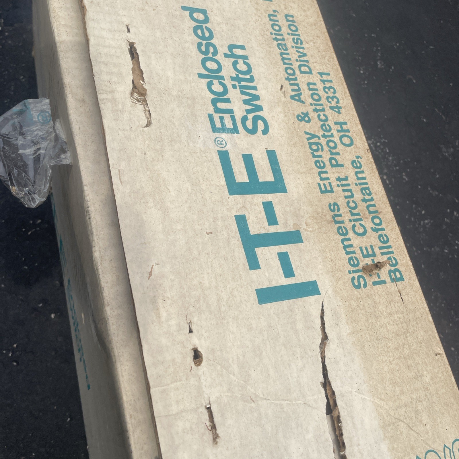 ITE JN-324 15hp 200A 240V Fused 2 Pole Disconnect Safety Switch W/Fuse Holders