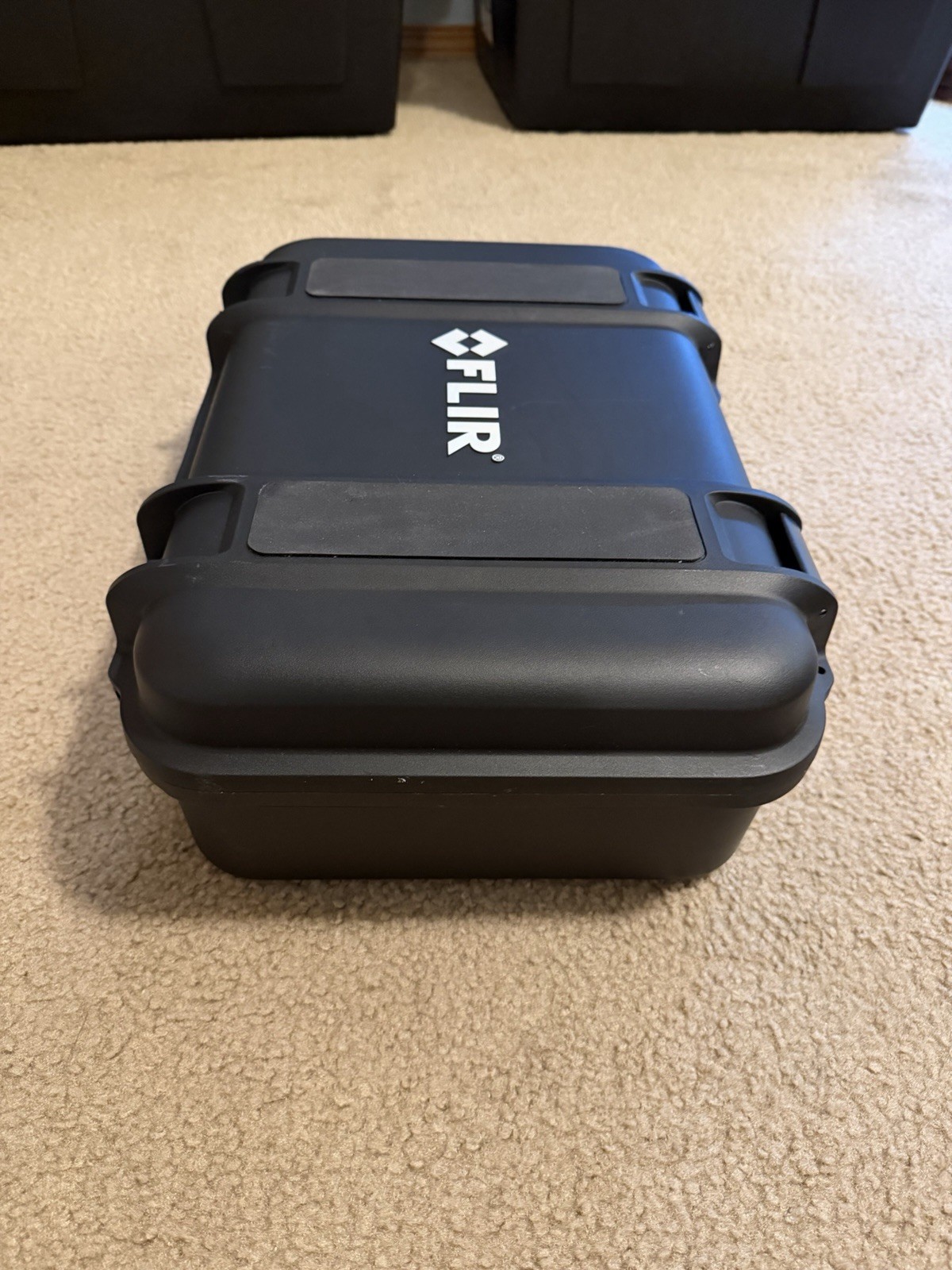 FLIR T540 Handheld Thermal Imaging Infrared Camera Kit w/ Hard Case