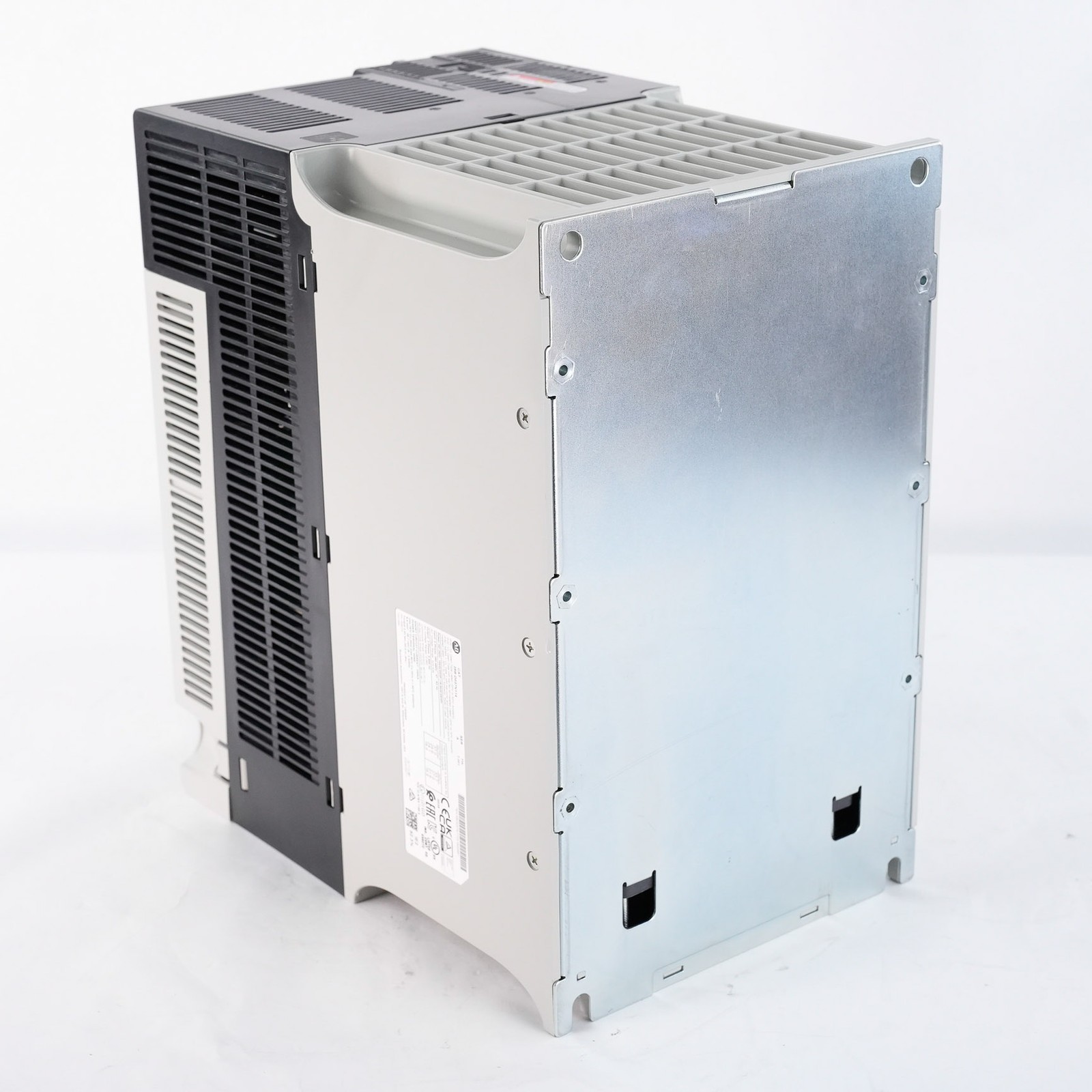 Allen Bradley 25B-D037N114 /A PowerFlex 525 AC Drive 480V 3-Ph 25HP – Open Box