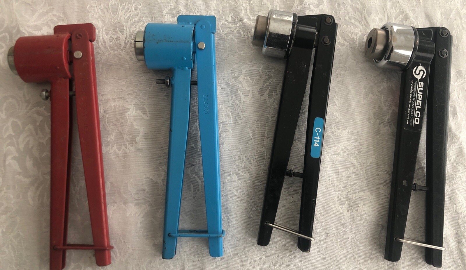 Wheaton, HP, Agilent, Supelco Cap Crimper crimpers vial sealer 11 mm – Used
