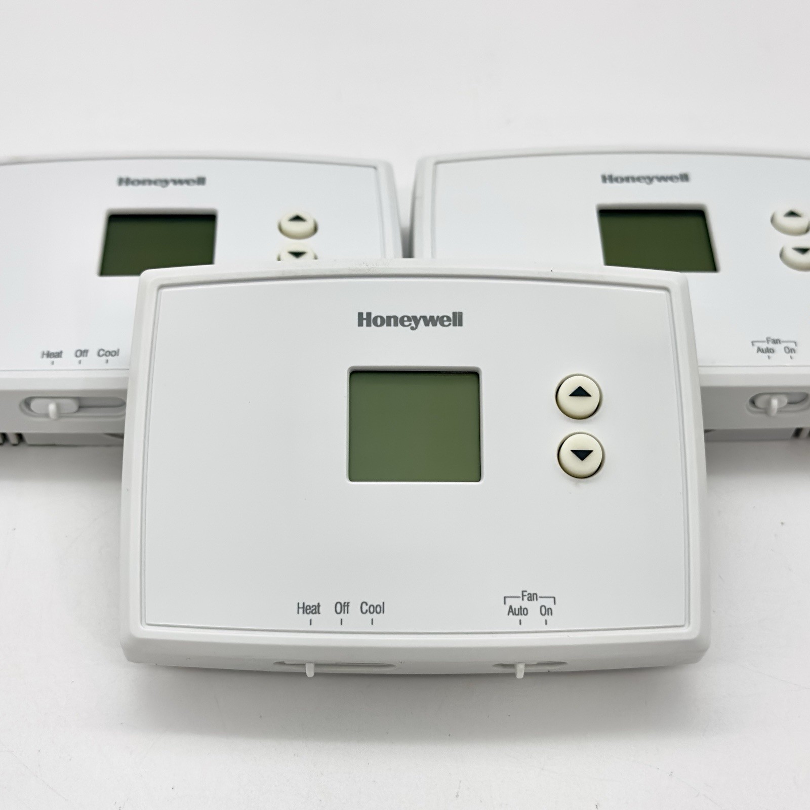 Lot of 3 Honeywell Thermostats RTH111B-1024 Non-Programmable CLEANED TESTED GUC