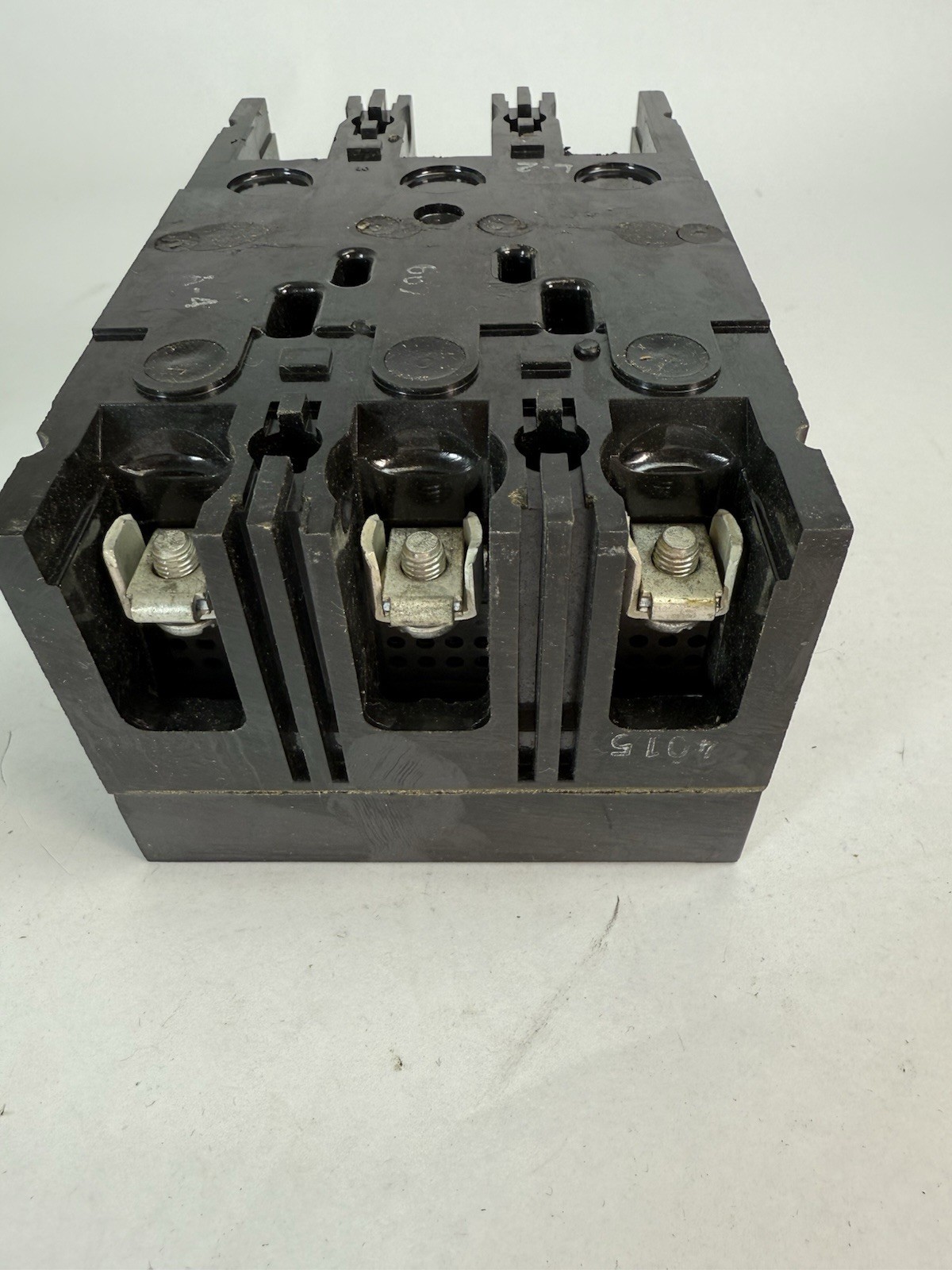 GE TED 134015WL 15A 480/250V 3 Pole Circuit Breaker General Electric