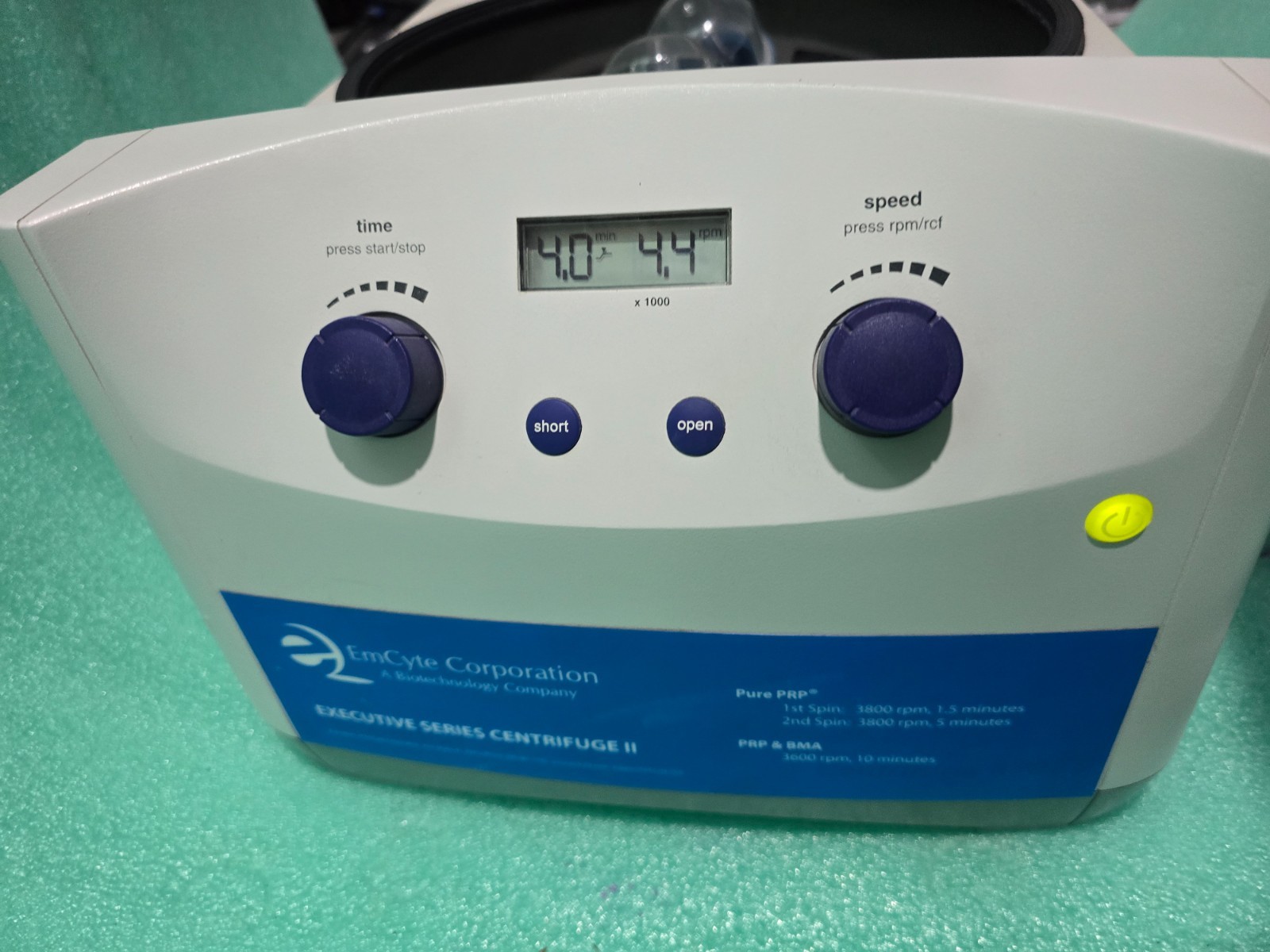 EmCyte PRP Laboratory Centrifuge Executive Series II 240V