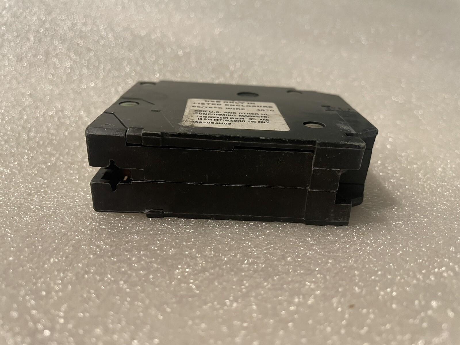 Cutler Hammer BR2020 1 Pole Twin 20 A 120V Plug In Type BRD-DNPL Breaker CTL