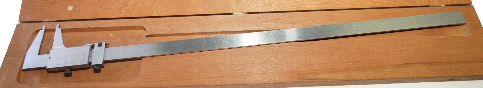 Starrett 123M 600mm Master Caliper – .02mm Vernier Scale
