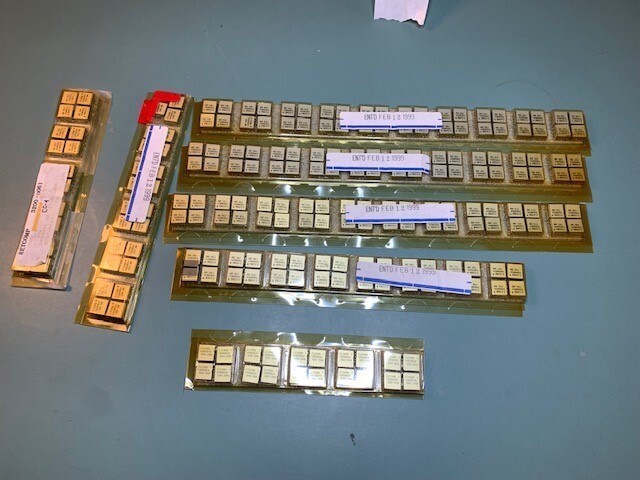 LOT OF (4) NEW Z-COMM V585ME04 VOLTAGED CONTROLLED OSCILATOR 1190-1610MHZ
