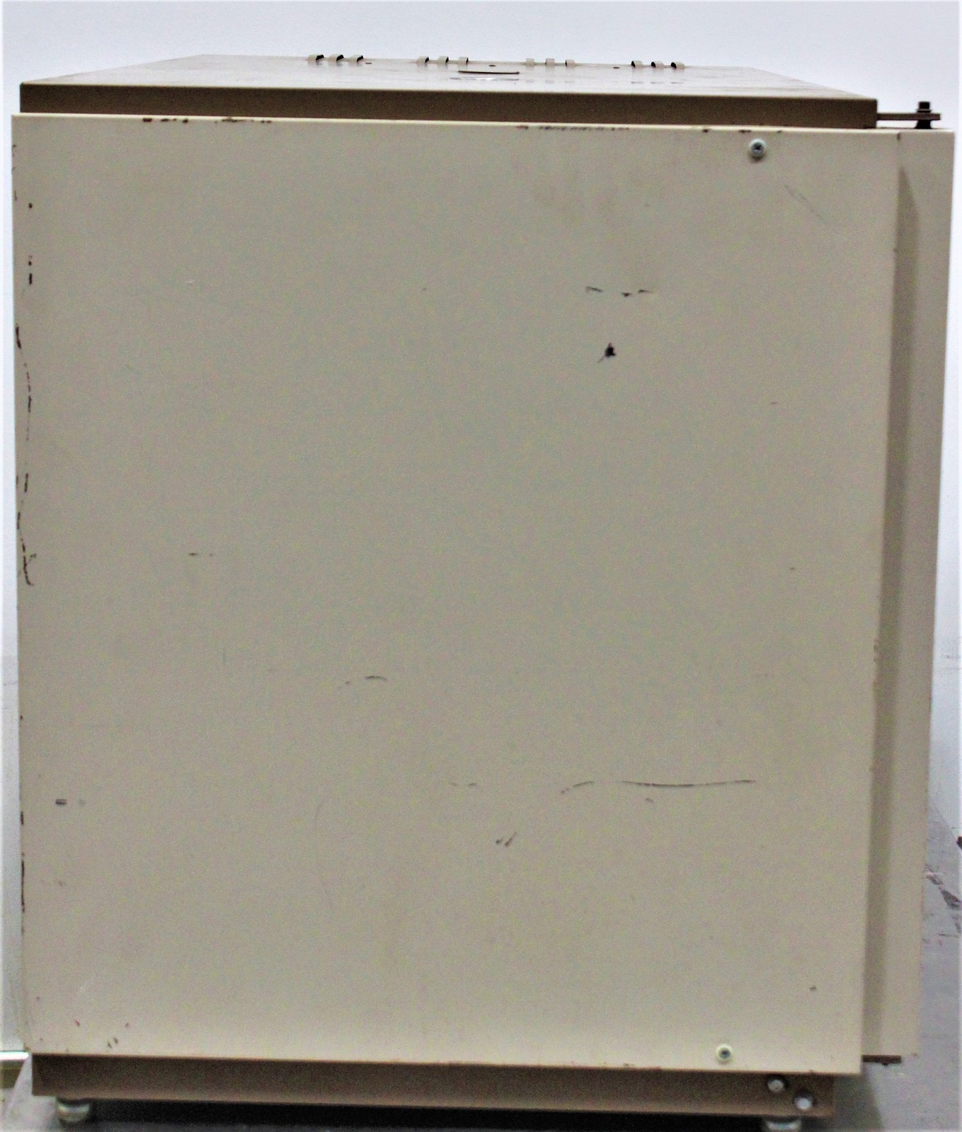 Fisher Scientific 750D Isotemp Incubator 30-75C Temp Range (3368150)