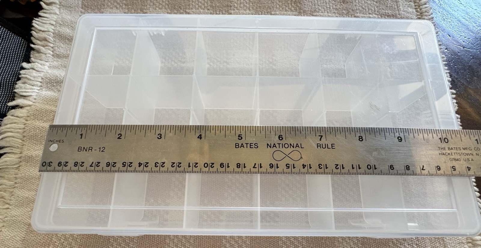 18 Compartment Plastic Storage Box Tray Bin Sorter – 11x7x1.5 inches MINT COND.