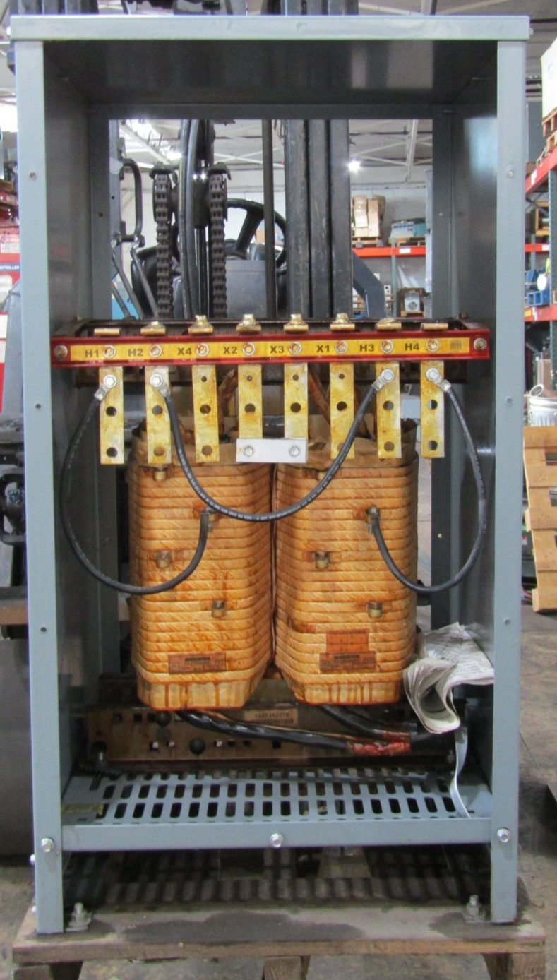 😏 NEW SQUARE D 37.5 kVA TRANSFORMER 480/240 VAC HI 240/120 VAC LO 1∅ EE37S3H