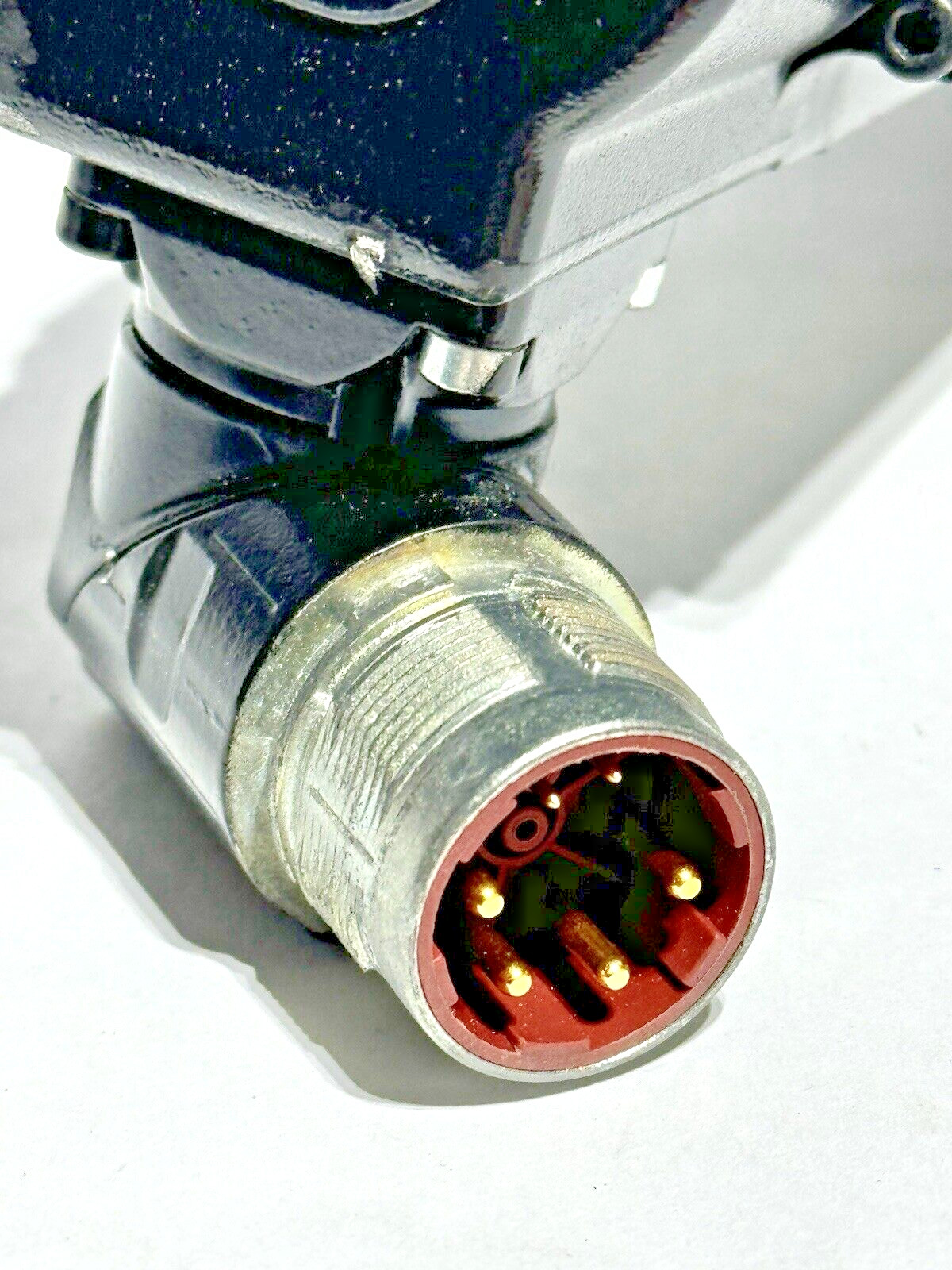 Allen Bradley VPL-A0633F-PJ12AA Low Inertia Servo Motor w/Apex AB060-S2-P1n Gear