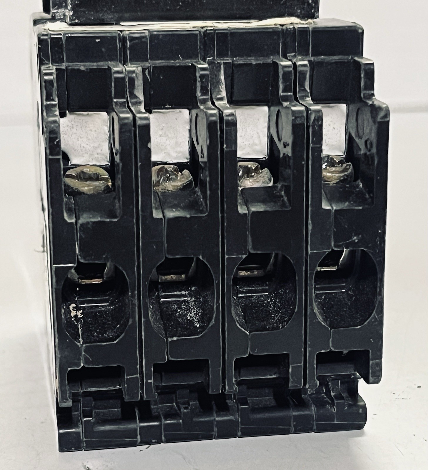 Siemens Q23050CT2 *Read* 30A 50A 120/240V 60Hz 4-Pole Quad Circuit Breaker New