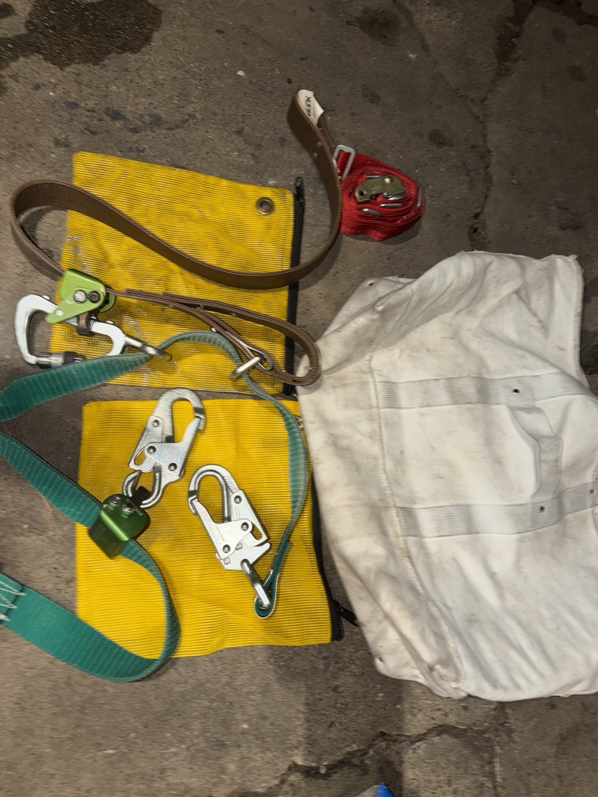 Buckingham 490DWDS Adjustable Positioning Lanyard with Rope Grab & Snaps