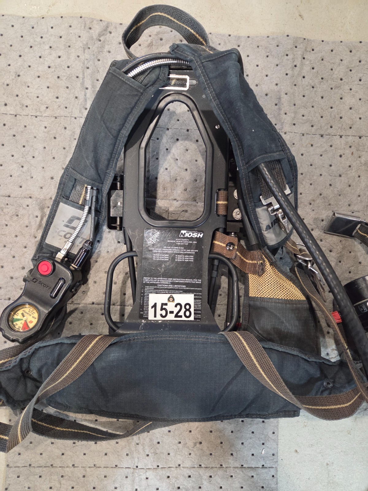 Scott AP75 Air-Pak 4.5 SCBA, 2013 NFPA, EZ Flow Quick Disconnect Regulator, EBSS