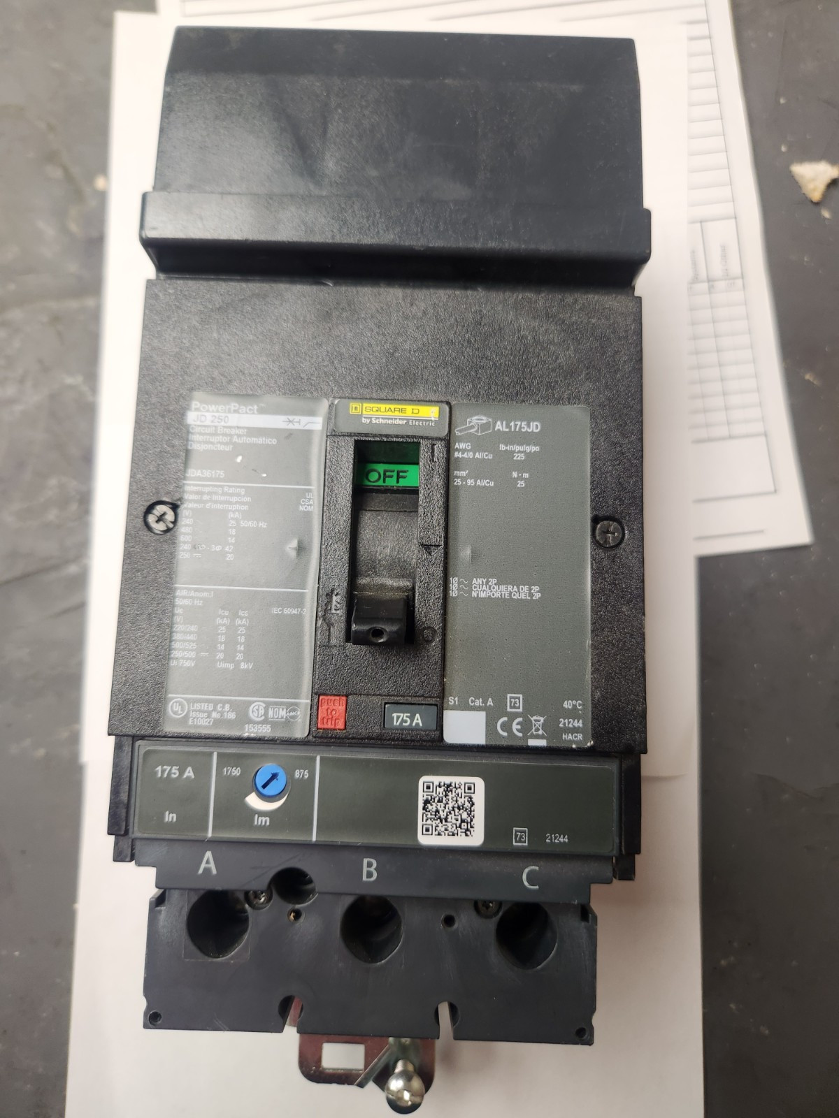 square d breaker JDA36175 3 pole 175 amp I Line