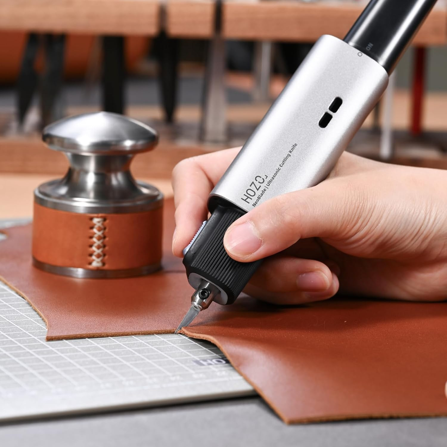 Neoblade Wireless Ultrasonic Cutter – 40Khz Vibration & 40W Auto Power Adjustmen