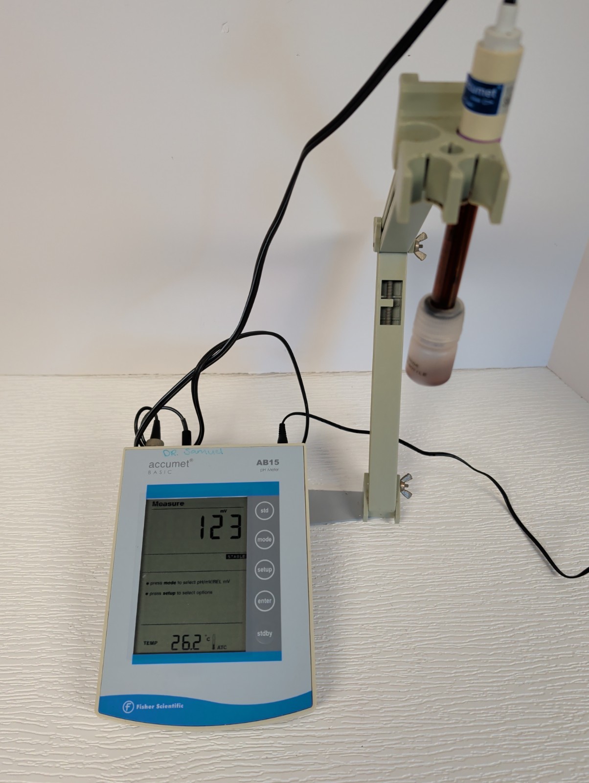 Fisher Scientific Accumet Basic AB15 pH mV Meter Benchtop Laboratory Tester