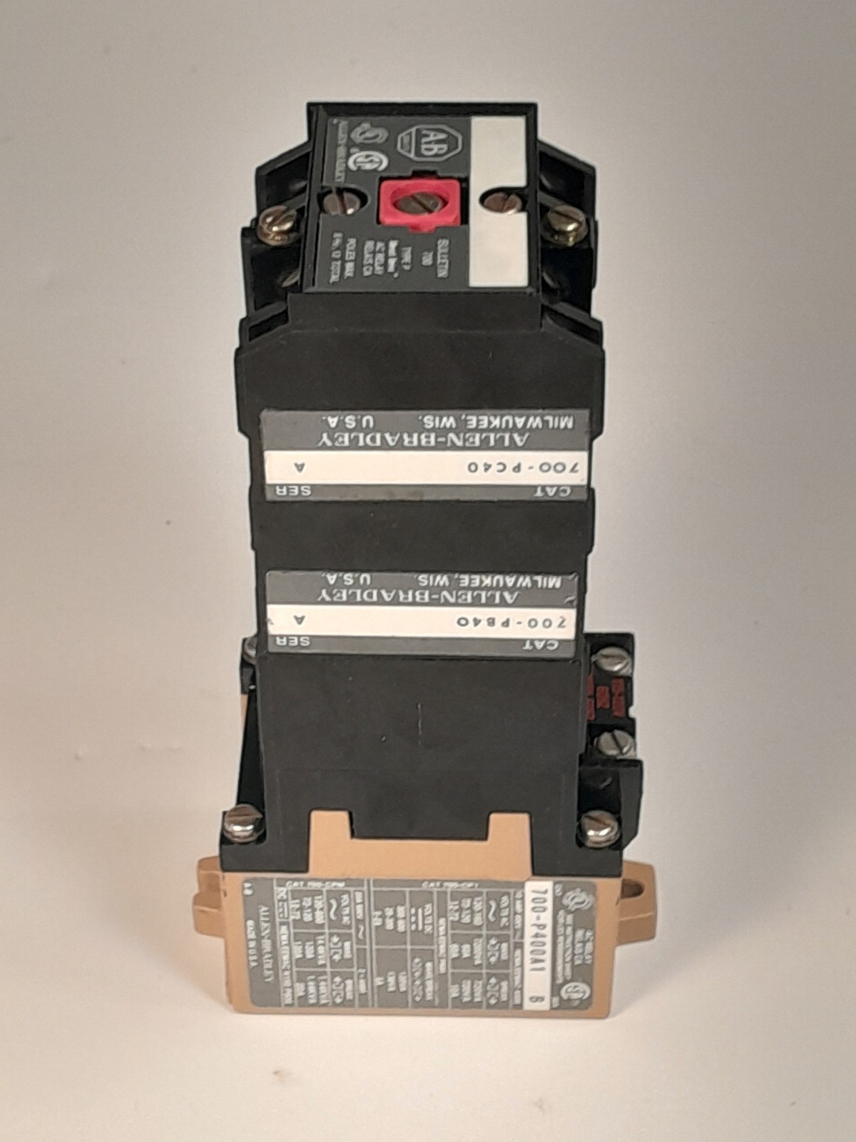 Allen Bradley 700-P400A1 AC 12 Pole Relay 10A 600V Type P