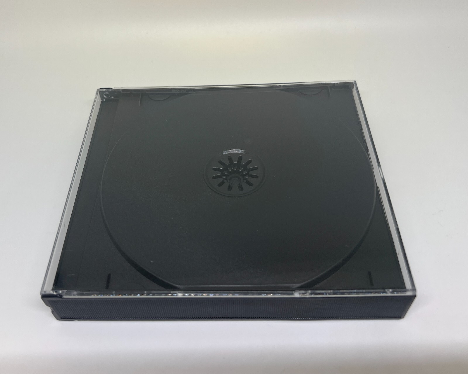 10 PCS 23MM(7/8») 3 DISC (MULTI-3)TRIPLE CD JEWEL CASE W/BLACK CDA TRAY CD-M3
