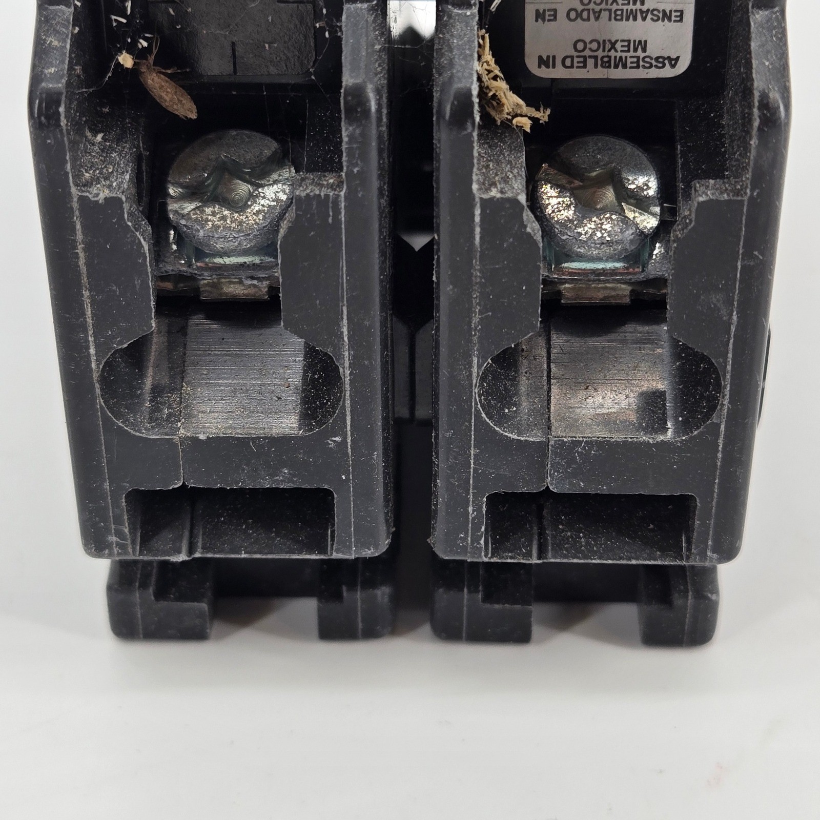 Square D Homeline HOM225 25A 2-Pole Circuit Breaker 120/240V Common Trip NOS