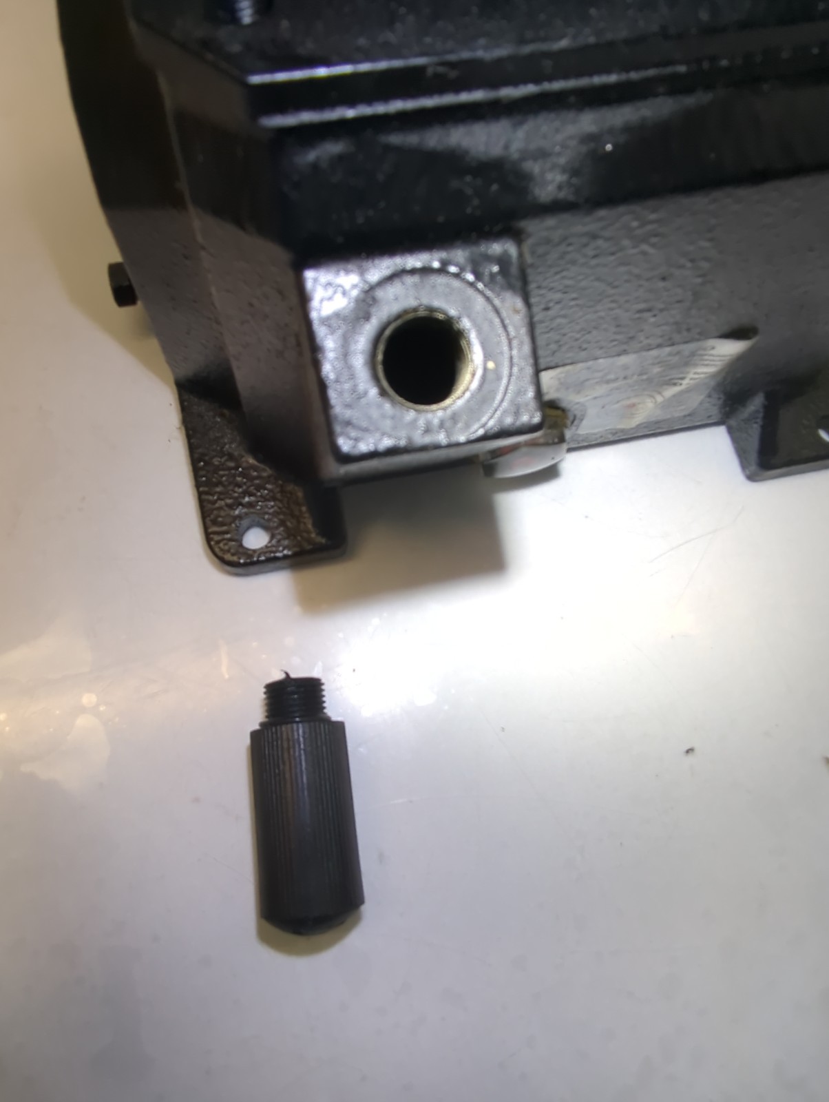 VT480000AV CAMPBELL HAUSFELD REPLACEMENT CAST IRON PUMP AS IS