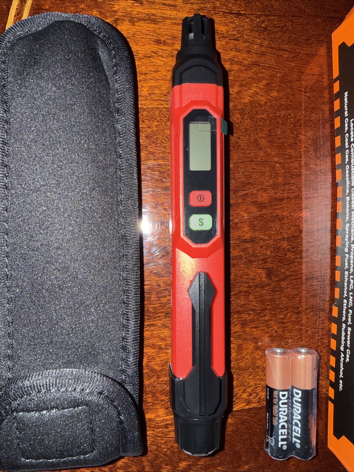 PT202 Gas Leak Detector w/ Batteries and Carrying Case – NEW