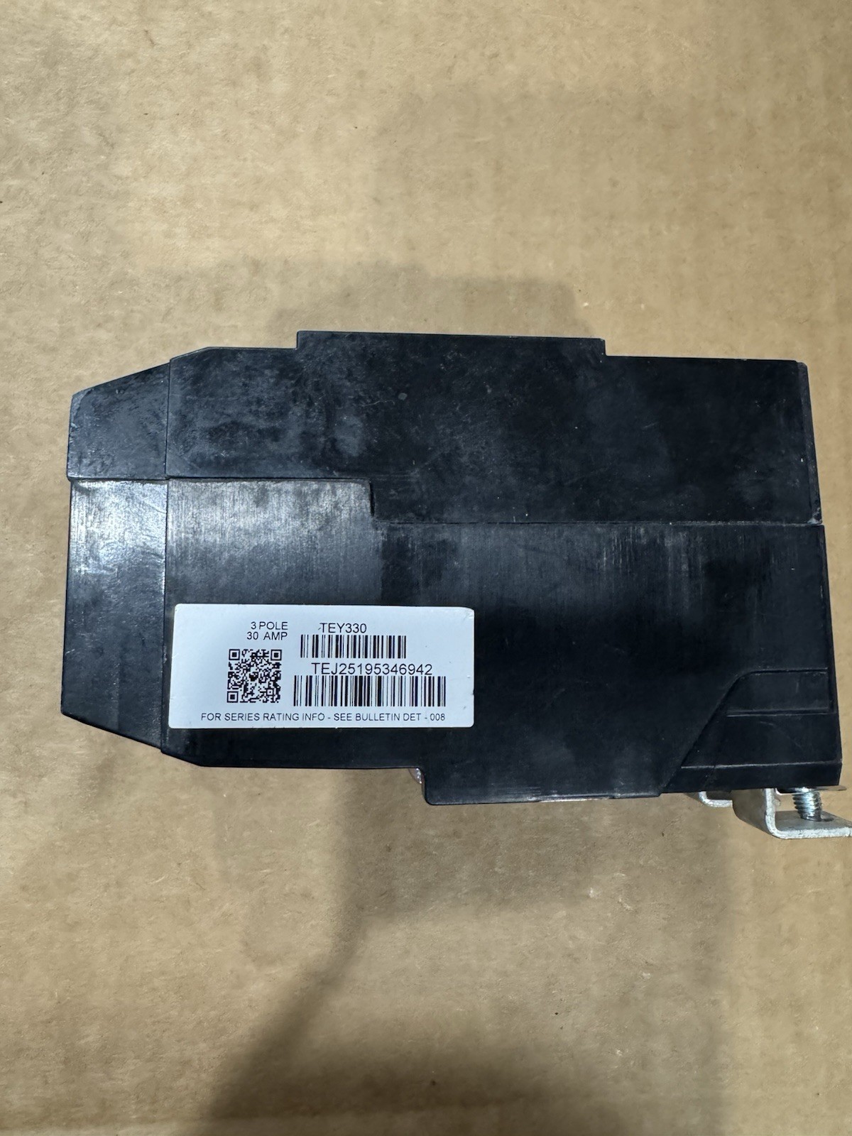 NEW ABB / GE TEY330 30Amp 3-Pole 480/277VAC Bolt-On Circuit Breaker