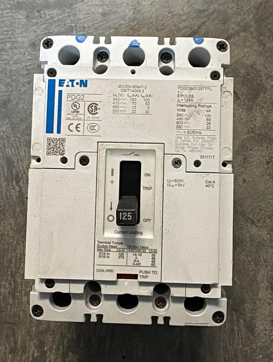 Eaton PDG2 PDG23M0125TFFL Circuit Breaker 125A 300V 3-Pole Panel Mount