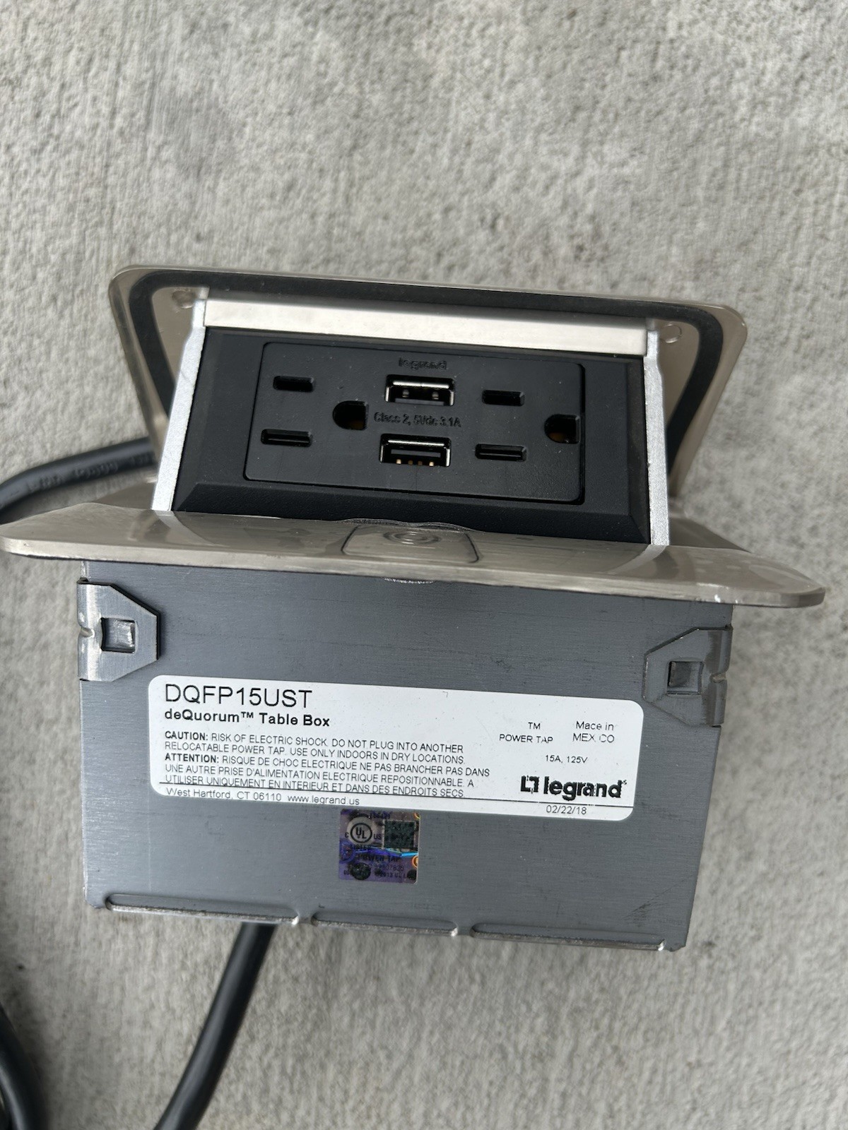 Legrand Wiremold DQFP15UST DeQuorum 15A Pop Up Table Box USB Charging