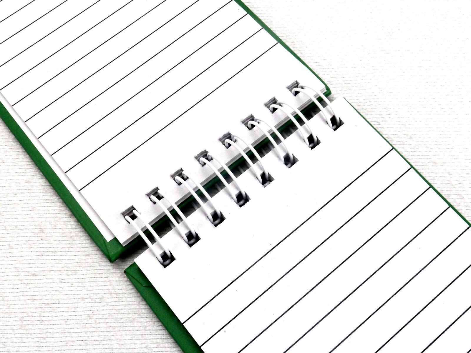Seth Flip-Top Notebook, 60 Pages, Kelly Green Hard Cover, Wire Bound, #LO3102