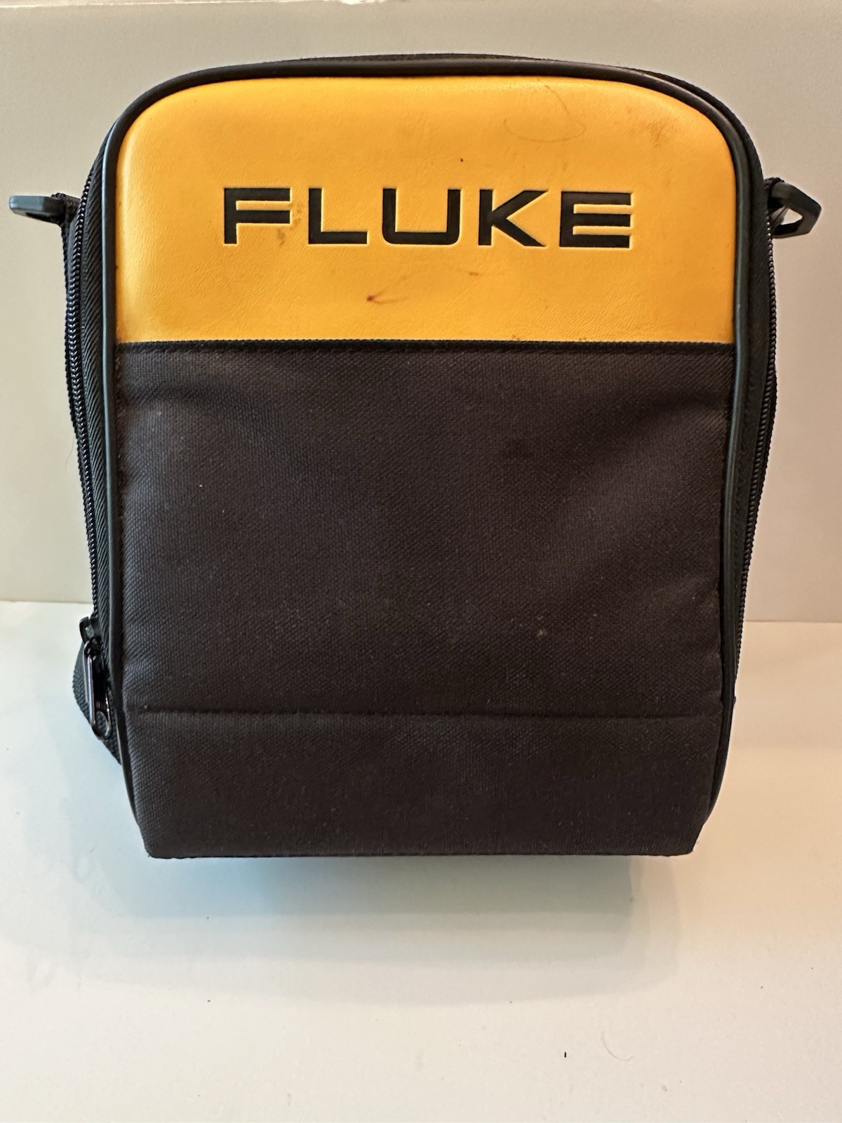 Fluke 115/322 True RMS HVAC Multimeter and Clamp Meter Combo Kit