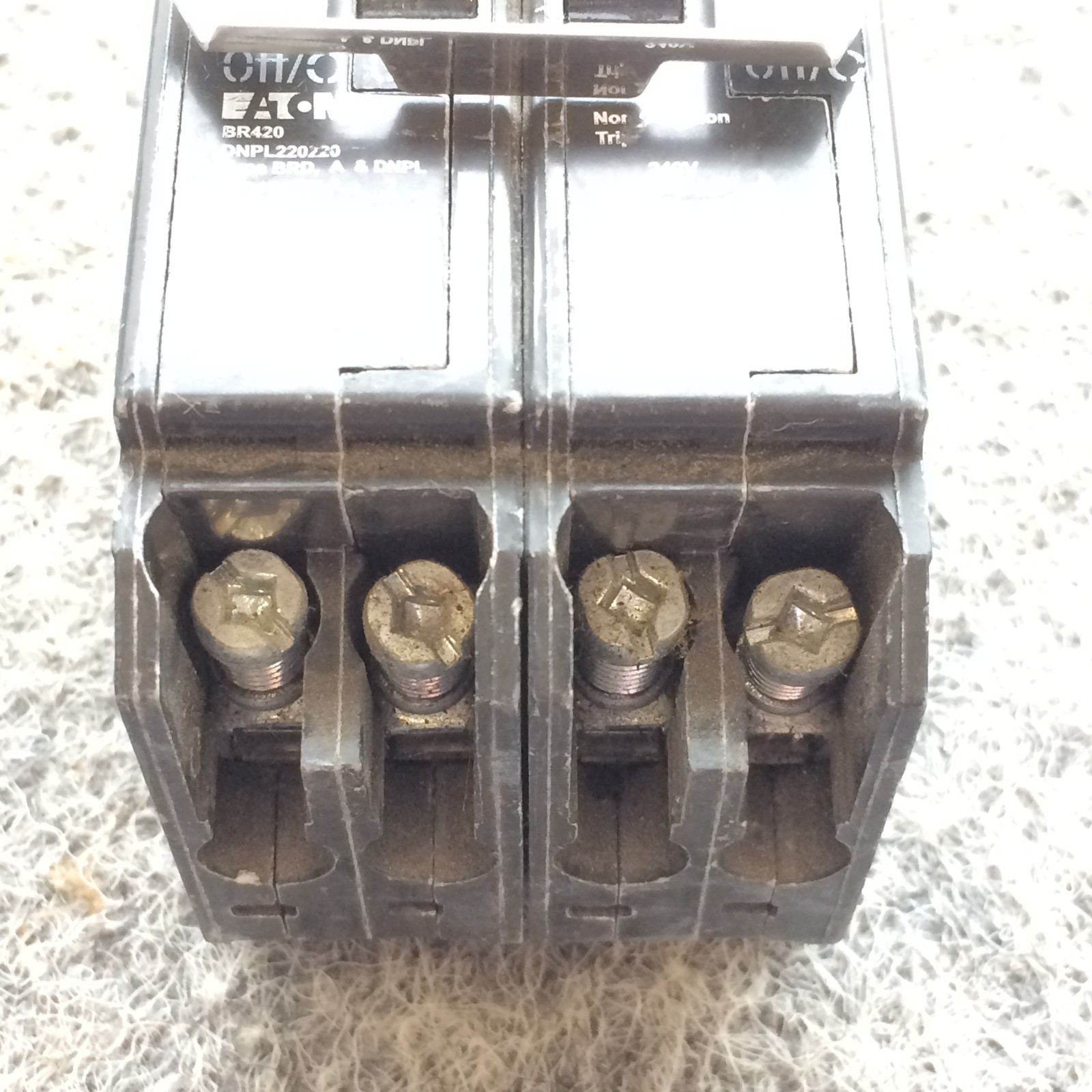 Eaton BR420 Plug-On Mount Type BR Circuit Breaker 4-Pole 20 Amp 120/240 Volt AC
