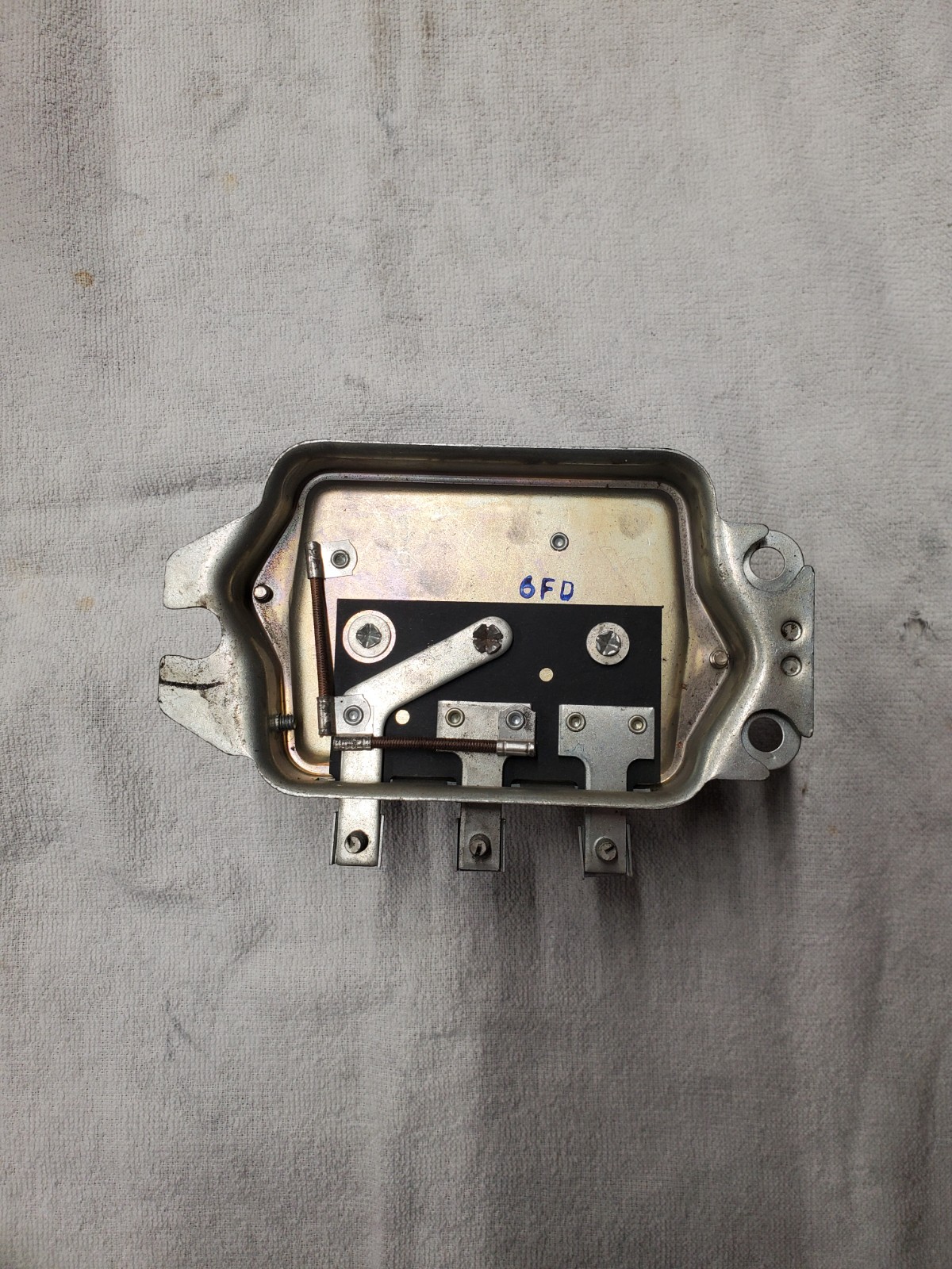New NOS ECHLIN 12 VOLT 22-26 Amp Voltage Regulator VR 123 AMC GM STUDEBAKER