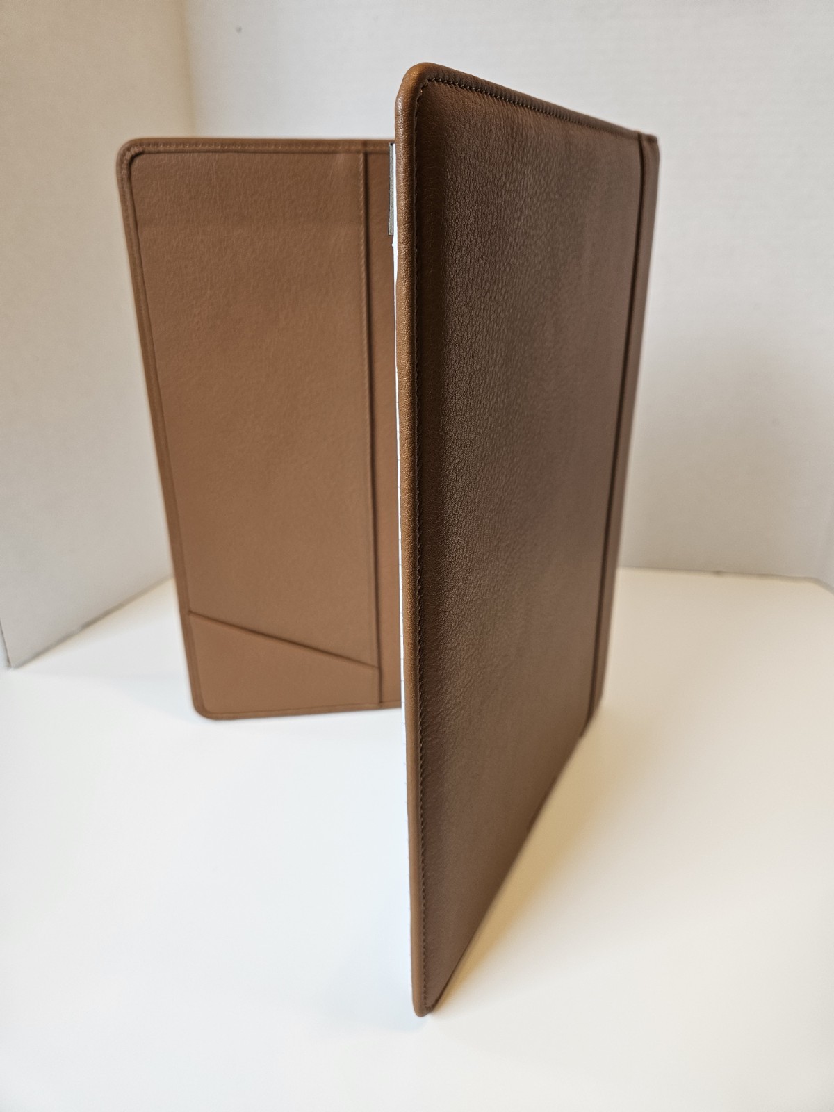 NEW LEATHEROLOGY Cognac Brown Padfolio Full Grain Leather Professional Organizer