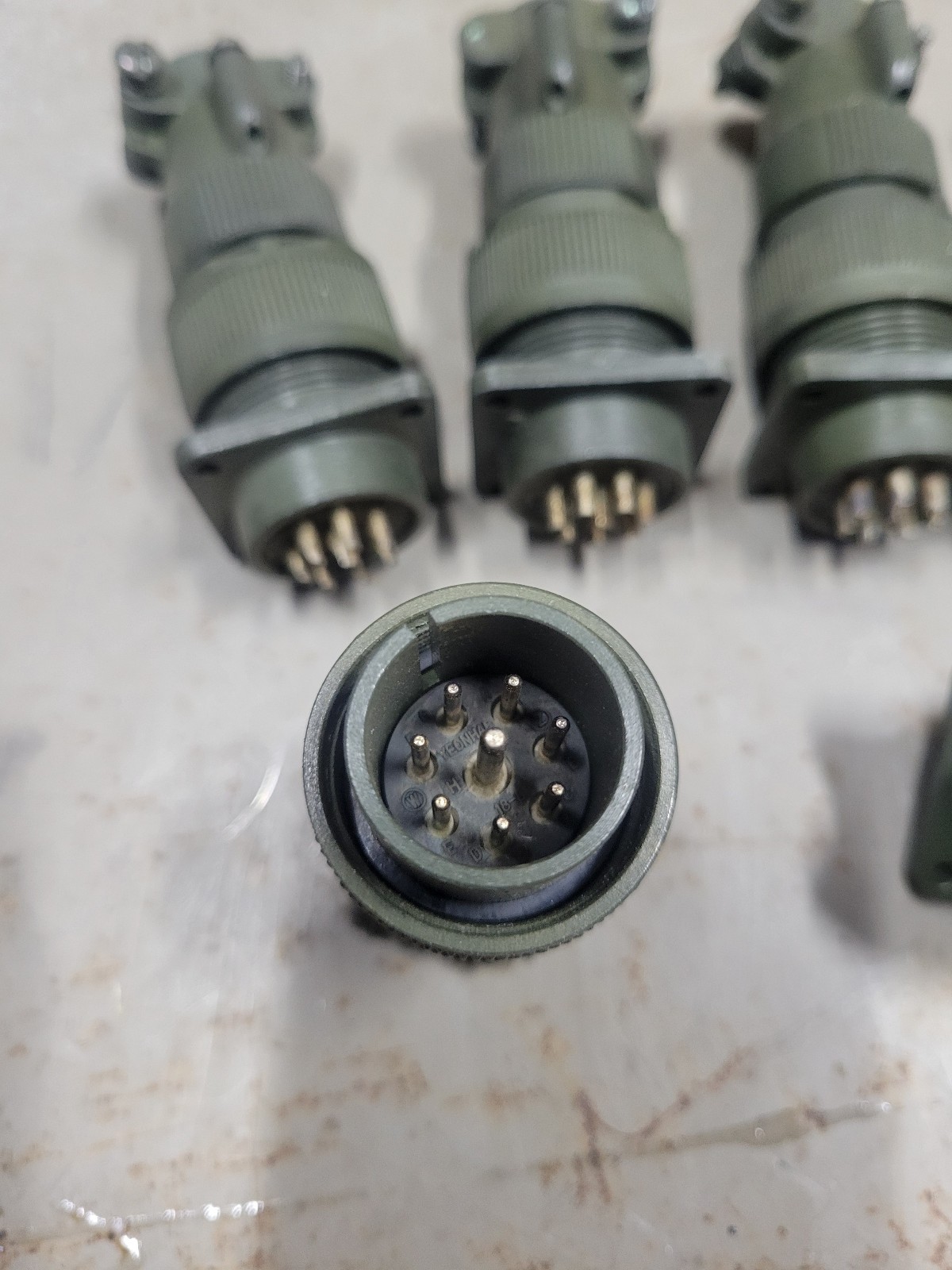 ITT CANNON 8 Pin Plug Connector Cannon G Mil. Spec Circular Connector LOT of 5