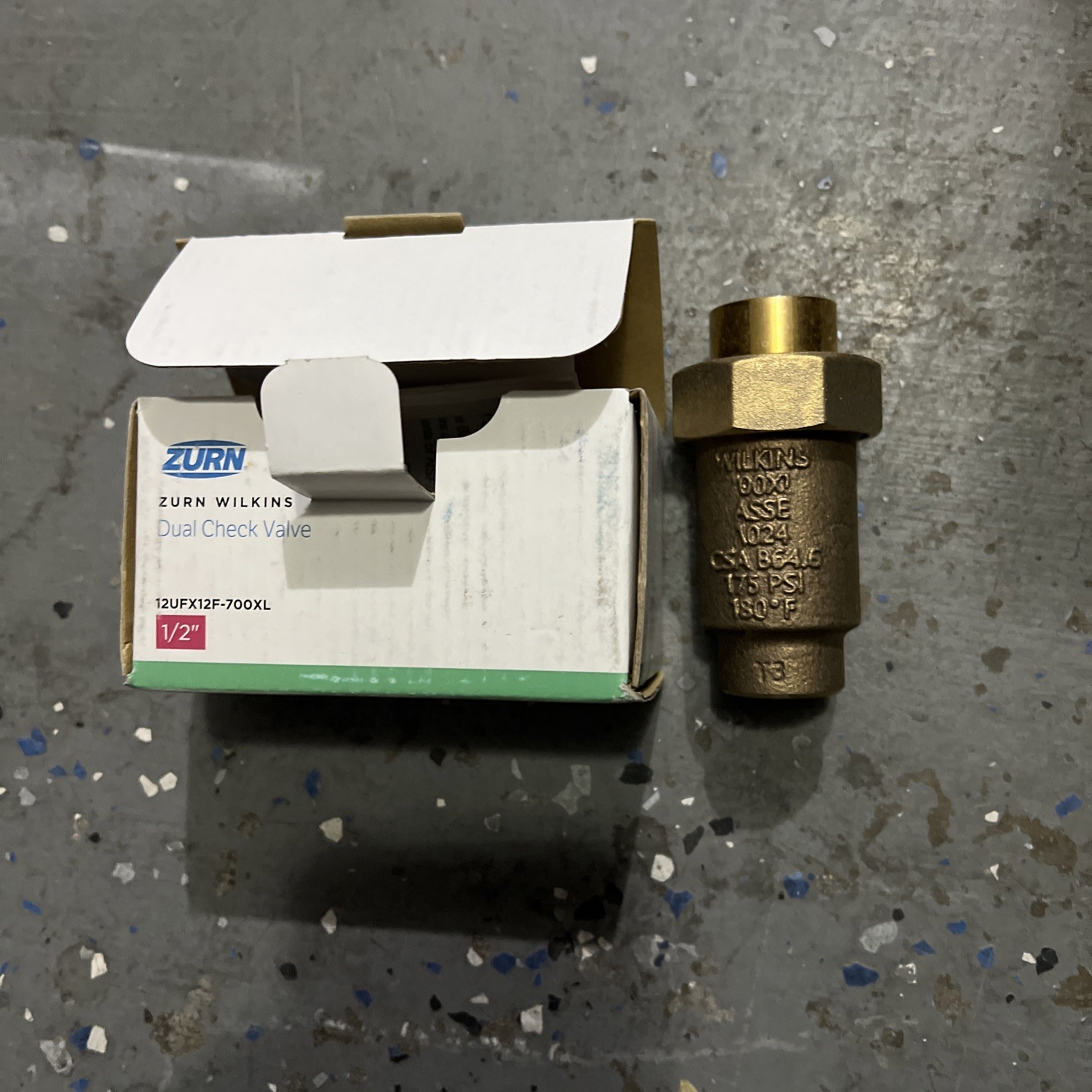 Zurn Wilkins 700XL Double Check Backflow Preventer 1/2 Inch J45