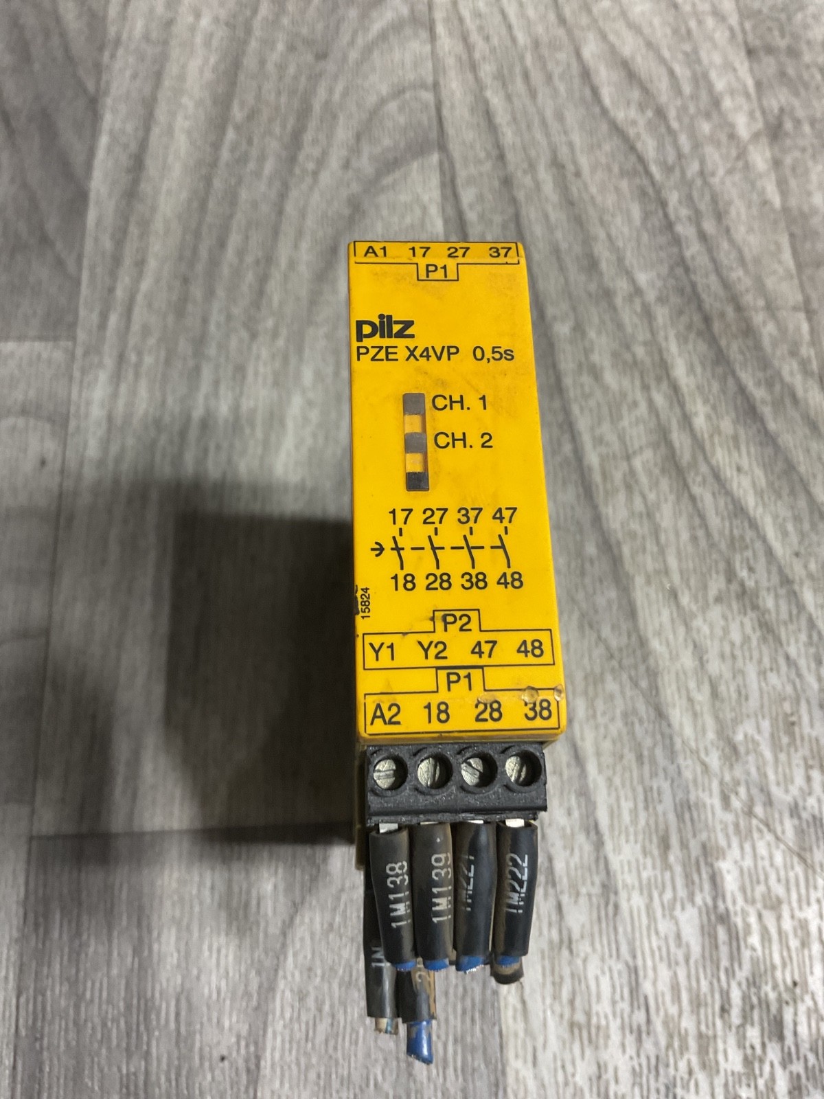 PILZ 777580, PZE X4VP 0.5/24VDC 4N/O FIX SAFETY RELAY 24VDC 6.0A #4002A4ML
