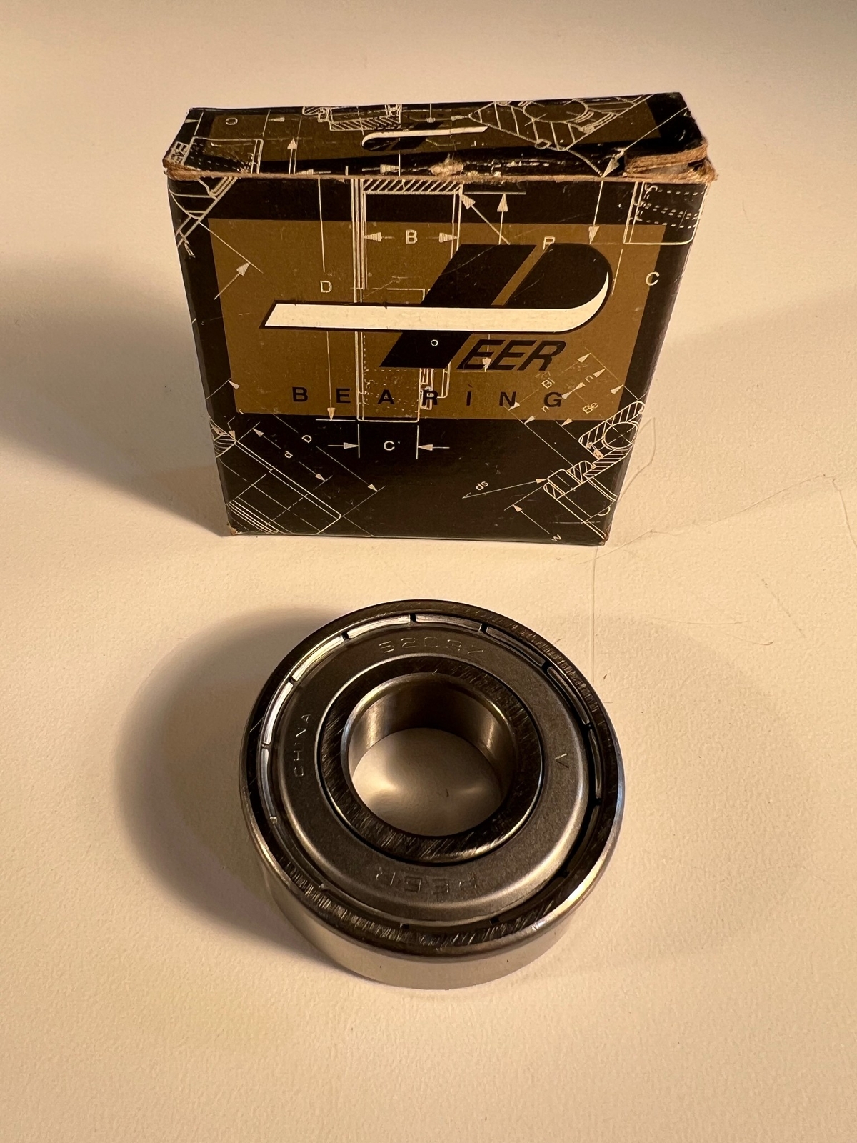 ONE (1) NEW PEER Radial Ball Bearing 6203-ZZD-C3