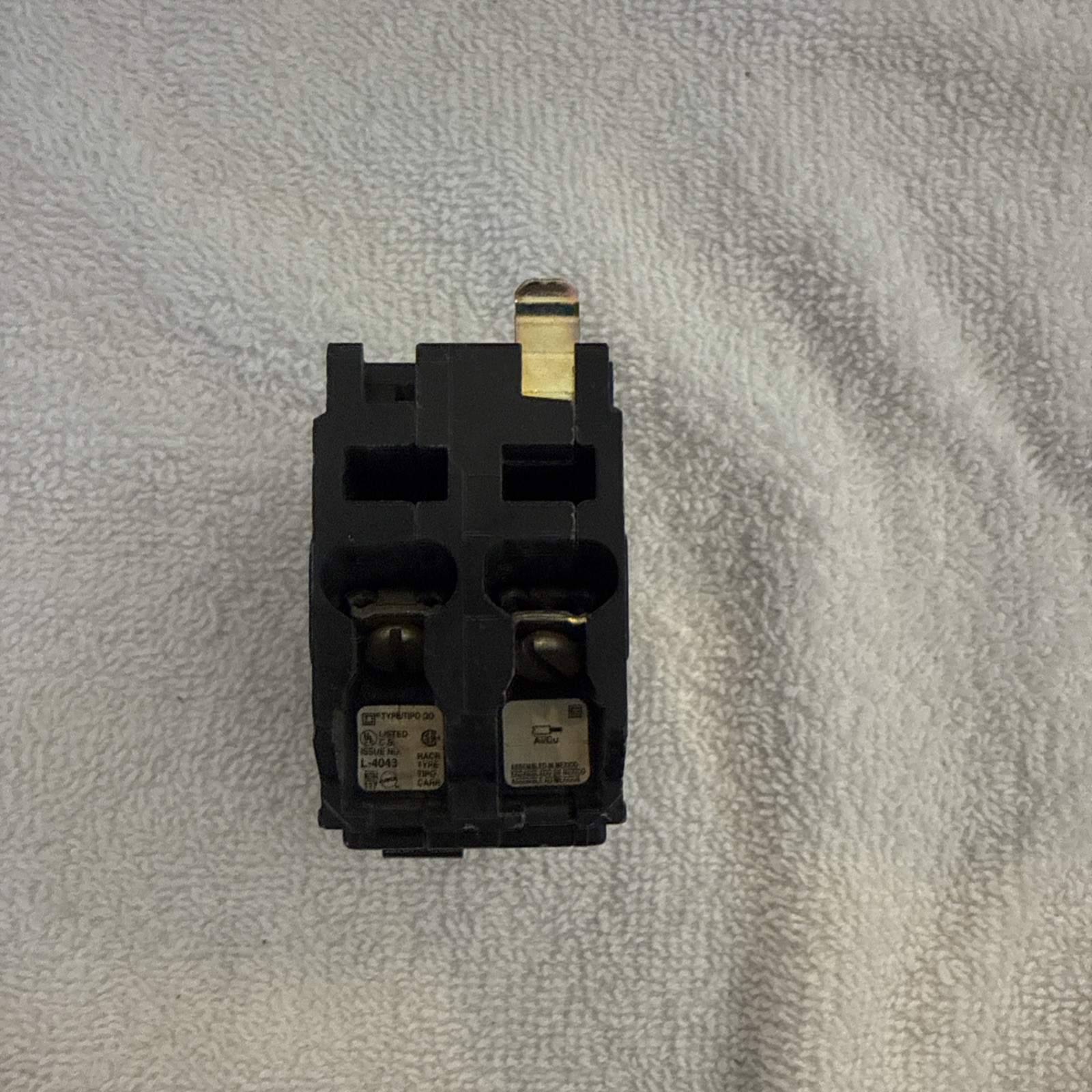 Square D 10A QO-210 2-Pole 10 Amp 120/240V Plug-In Circuit Breaker