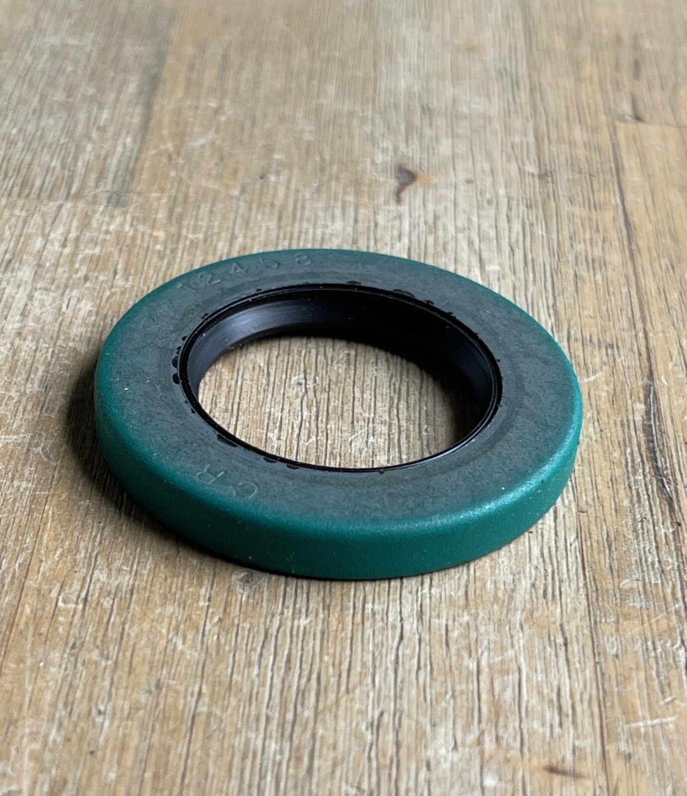 SKF 12458 OIL SEAL NEW