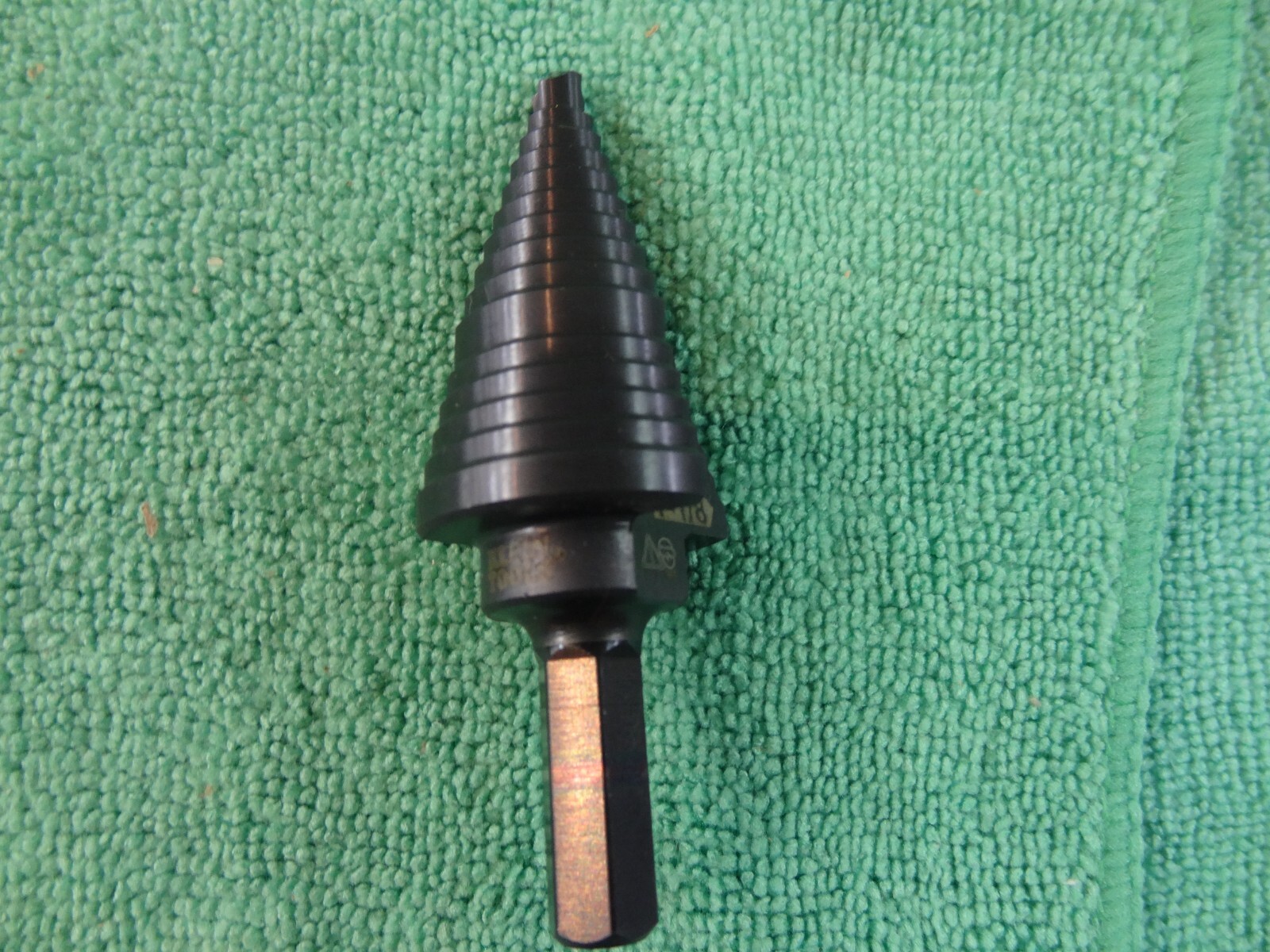 Klein Tools ‘Unibit’ Step Drill Bit 7/8″ to 1-1/8″ – KTSB11