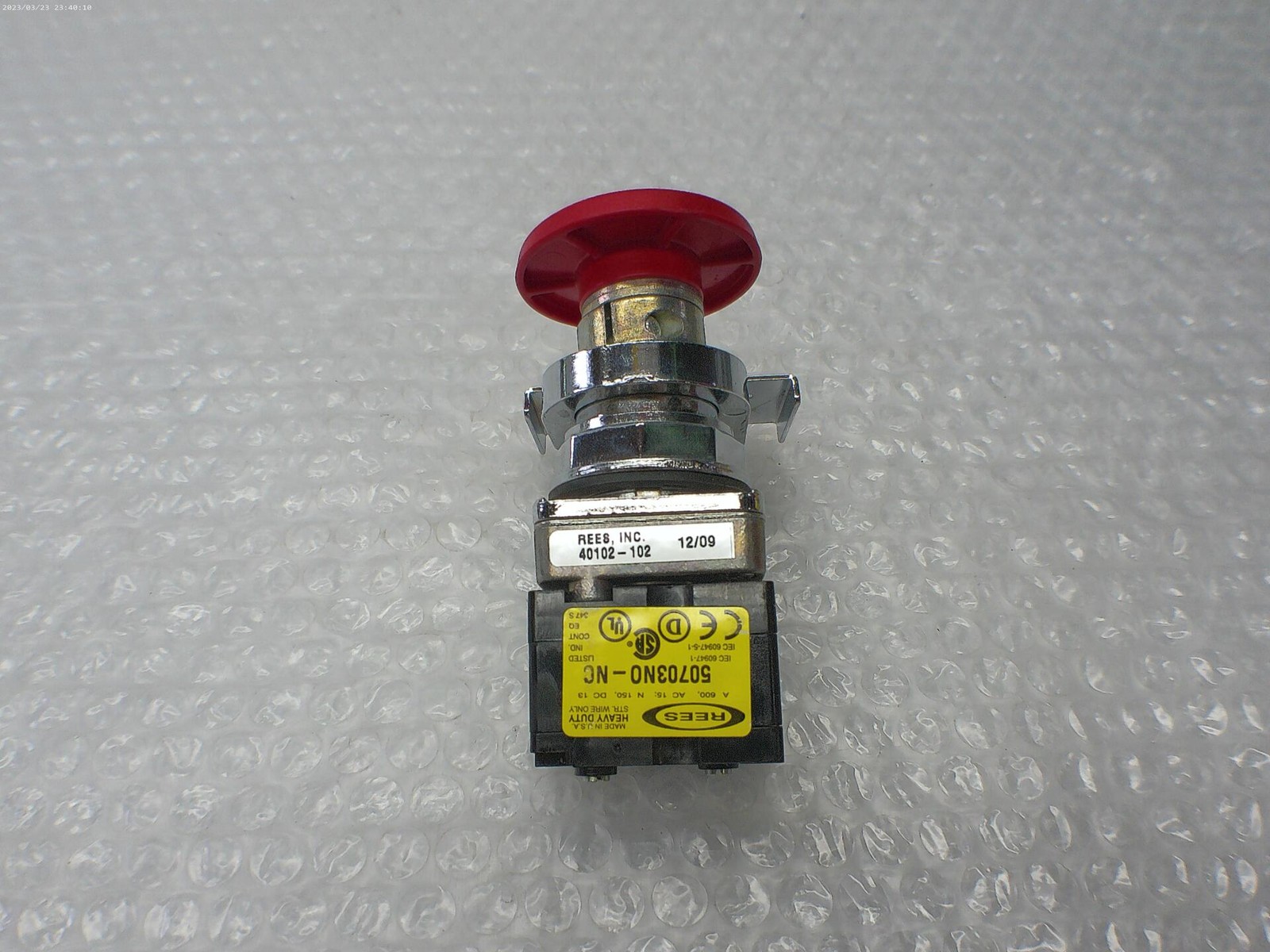 REES 40102-102 PUSHBUTTON RED NSNP