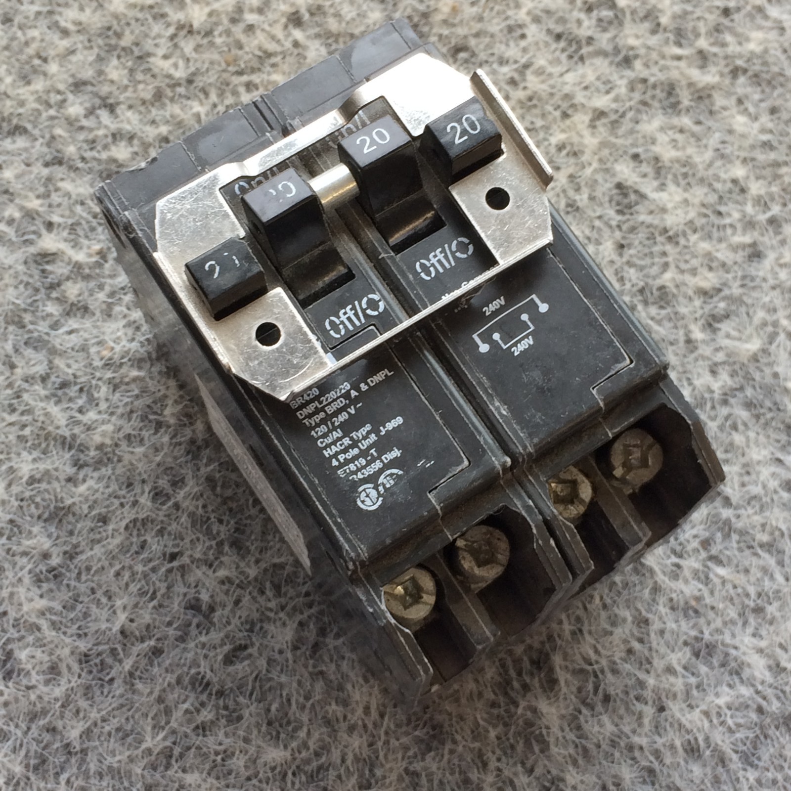 Eaton BR420 Plug-On Mount Type BR Circuit Breaker 4-Pole 20 Amp 120/240 Volt AC