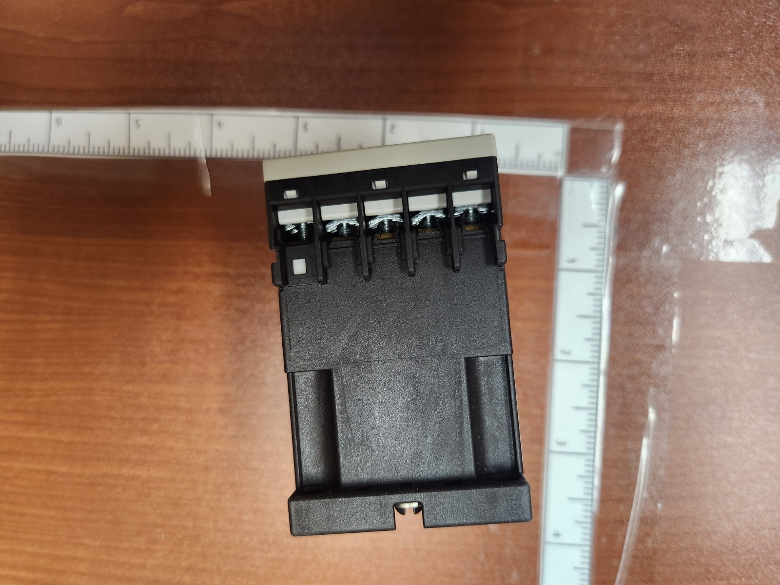 Siemens 3RT1516-1BB40 Contactor, 4 Pole, 24VDC Coil, 2NO/ 2NC, 4 kW – New