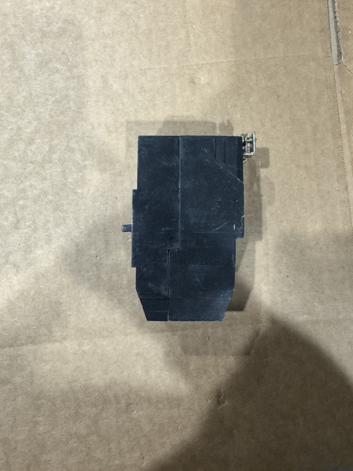 GE TEY220 20A 2 Pole 480/277V Bolt On New TakeOut Circuit Breaker FREE SHIPPING
