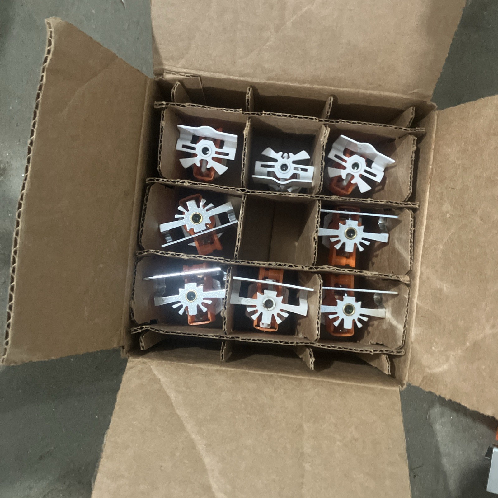 Tyco Fire Sprinkler Head TY5332 TY 4332 TY3180 Vivaulic V27 Lot of 18 NOS