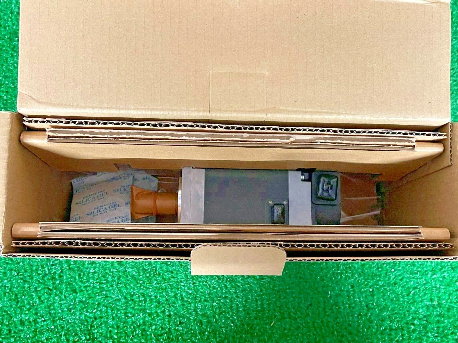 Mitsubishi Electric HF-KN73J AC Servo Drive Motor 750W, 200V, 3000 RPM