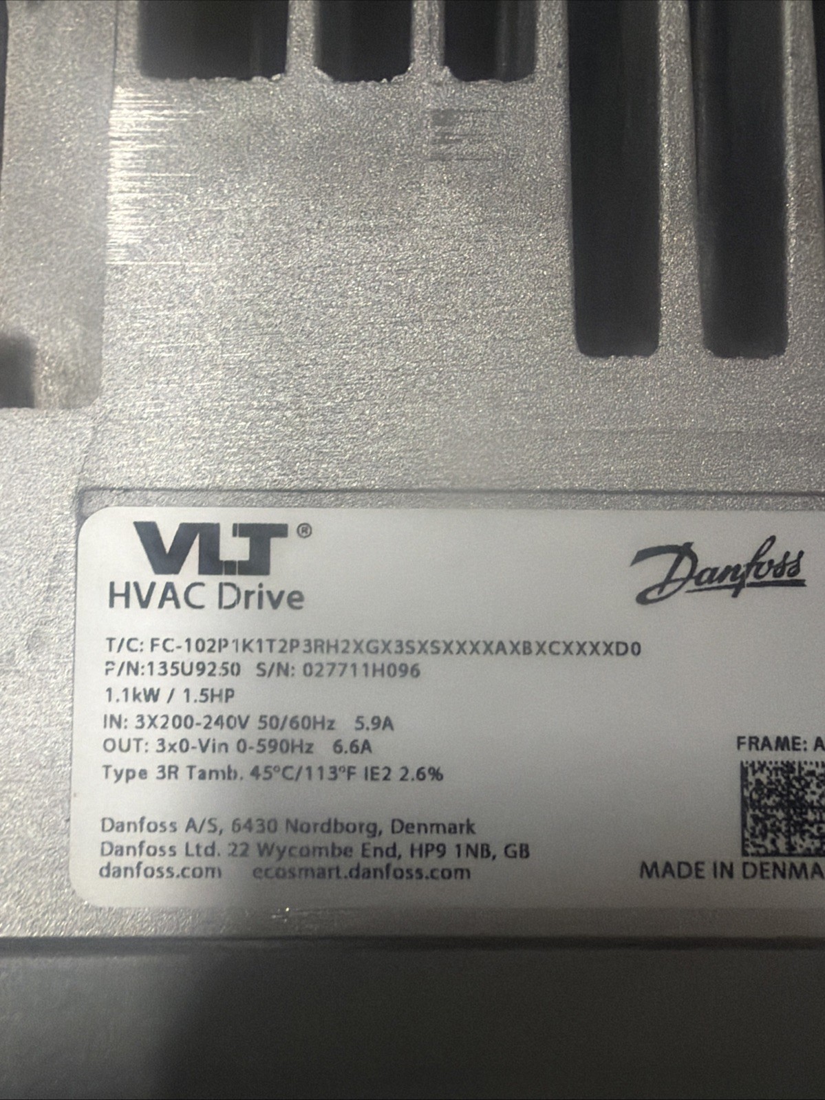 DANFOSS 135U79250 VLT FC-102P1K1T2P3RH2XGX3SXSXXXXAXBXCXXXXDO HVAC DRIVE