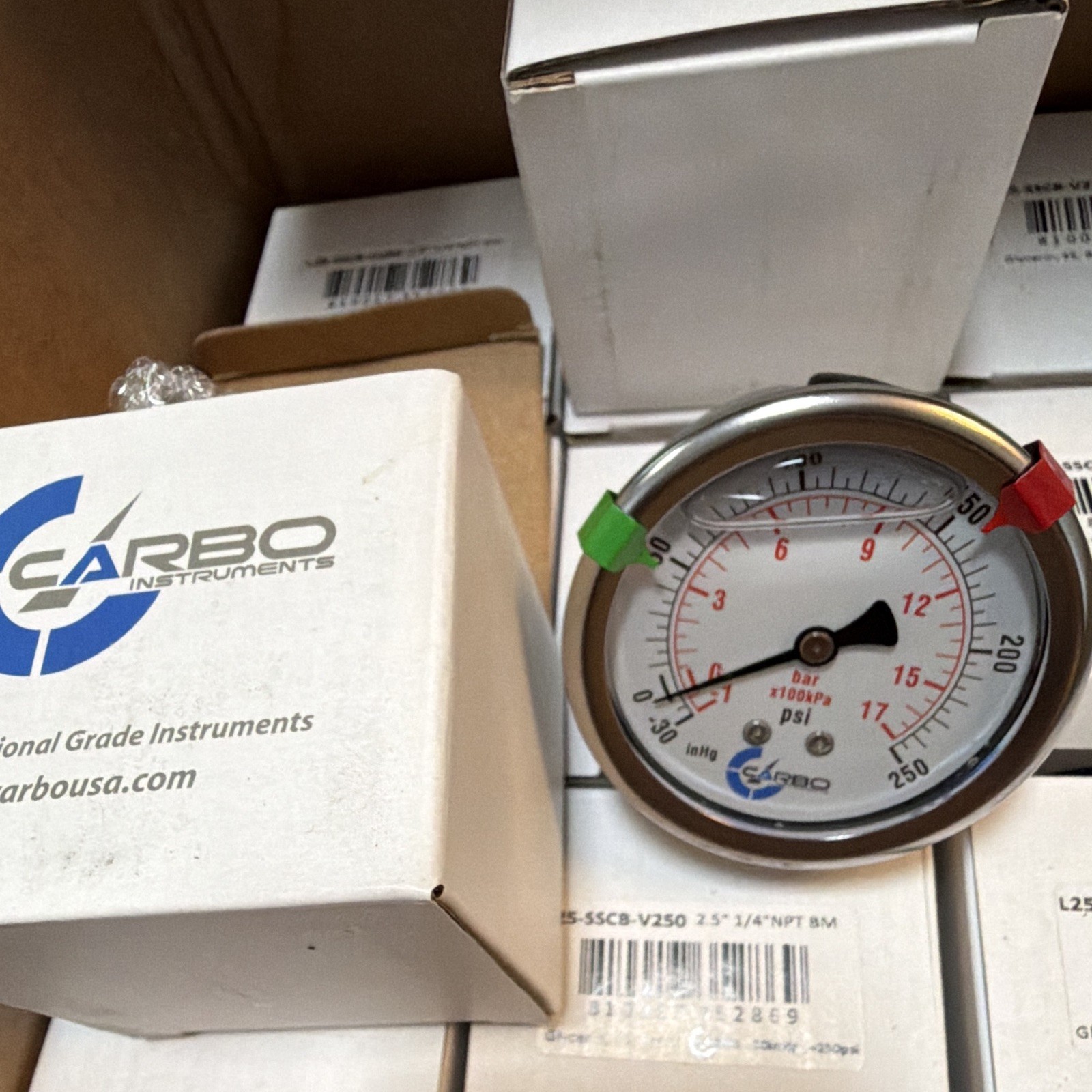 CARBO Instruments 2.5in Air Pressure Gauge 250 PSI 1/4in NPT Side/Bottom