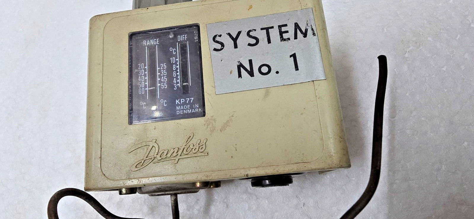 KP77 Pressure Control Danfoss Denmark USED LOT OF 5 pc KP 77